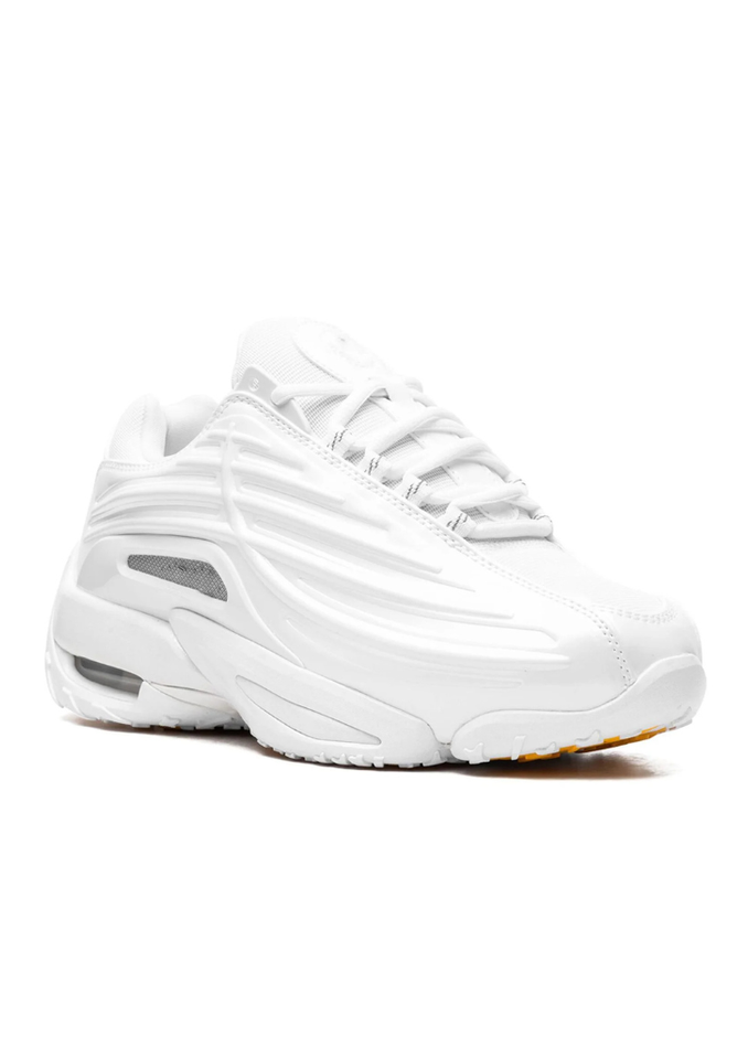 NCTA|ESSENCE SNEAKER