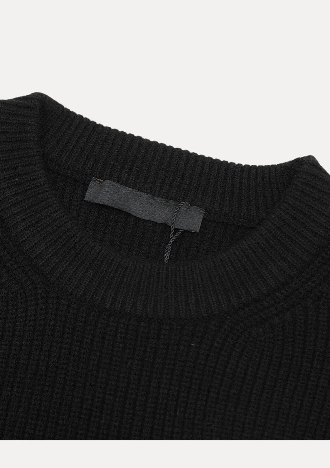 LVT | KNIT SWEATER