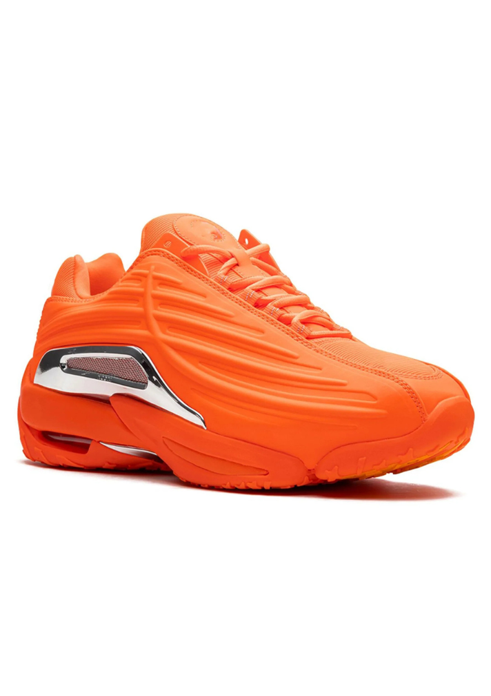 NCTA｜ESSENCE SNEAKER