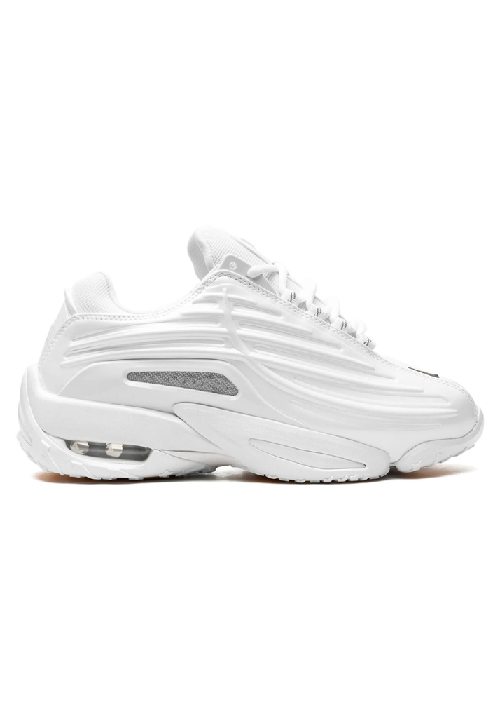 NCTA｜ESSENCE SNEAKER