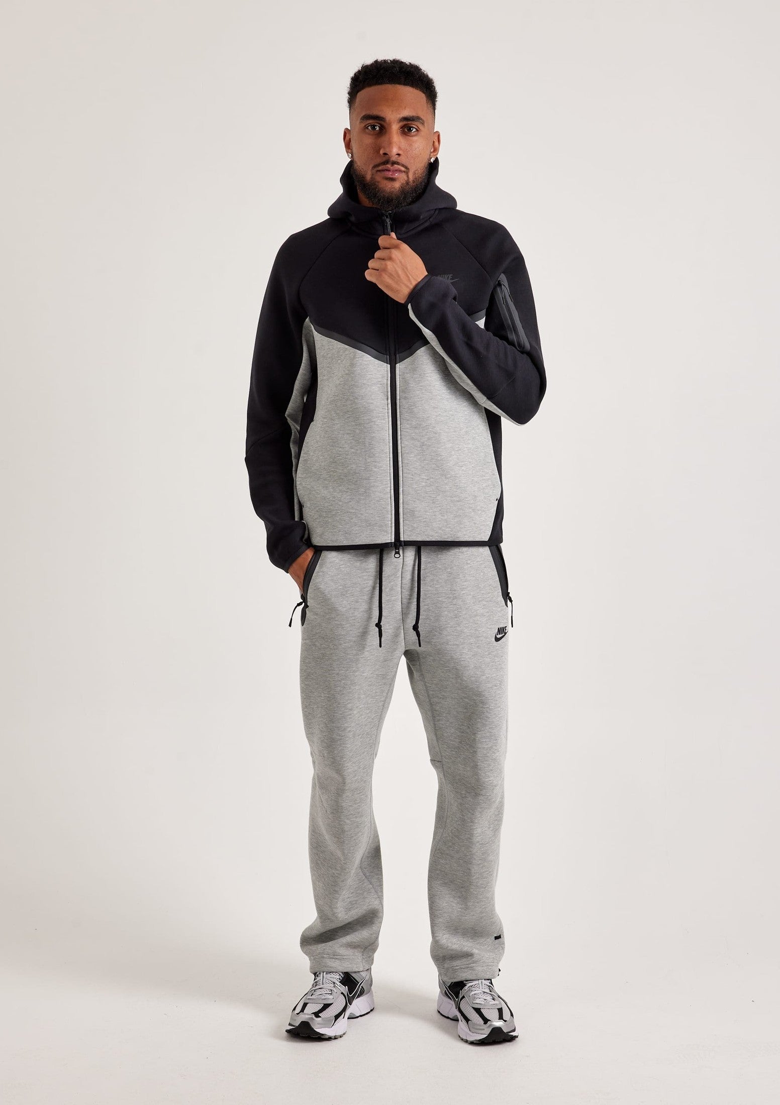 NXK｜TECH FLEECE TRACKSUIT